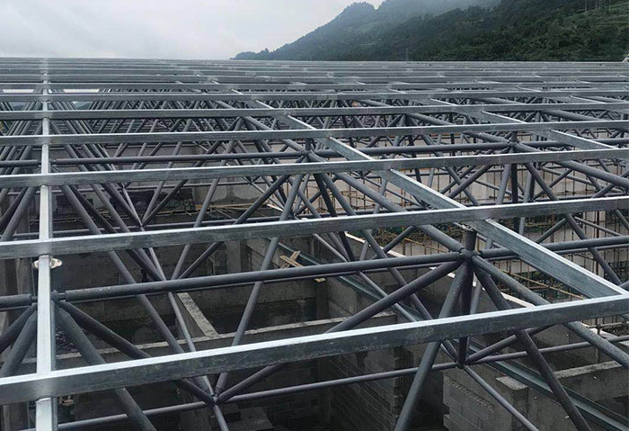 邵武仁怀冠英学校艺体楼网架